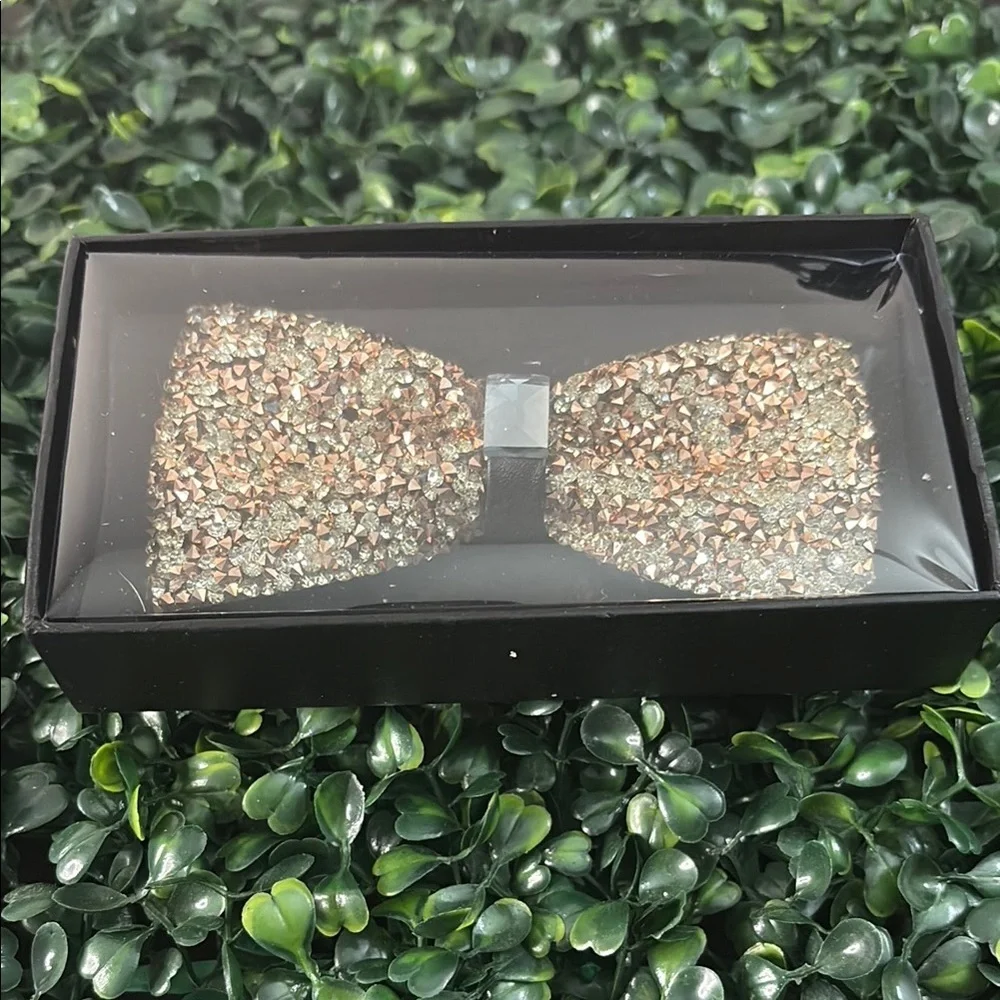 On Time Fashions Gift Box